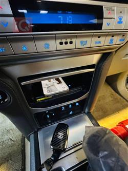 تۆیۆتا لاندكروزر پرادۆ